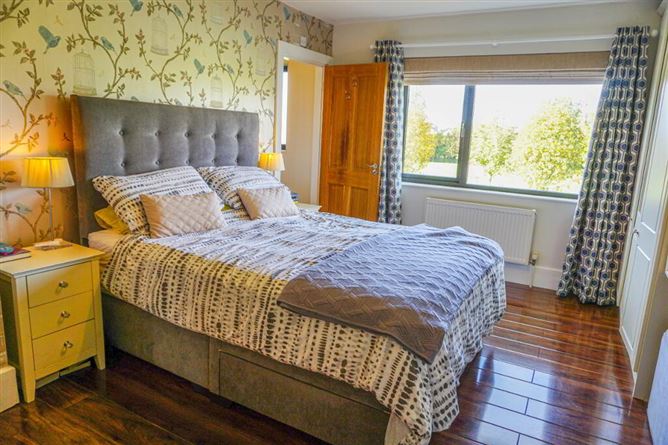 The Crescent, 14 Castle Oaks, Dublin Road, Carlow