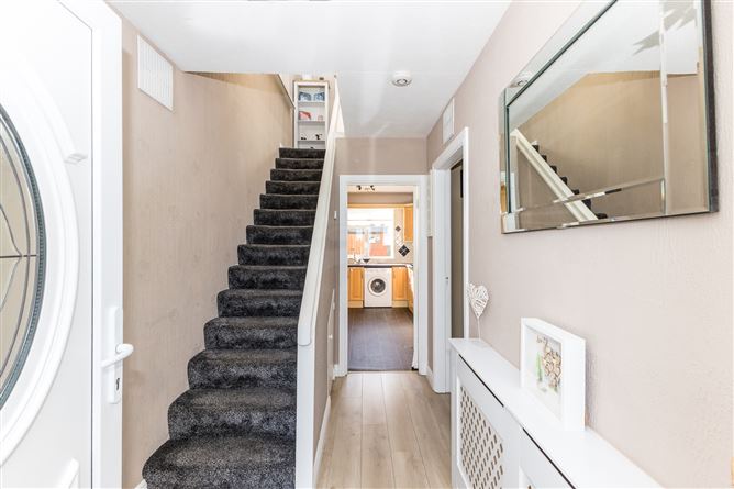12 Crestfield Park, Whitehall, Dublin 9