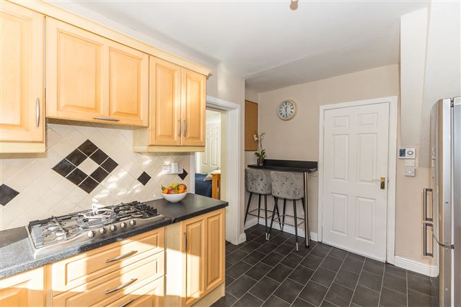 12 Crestfield Park, Whitehall, Dublin 9