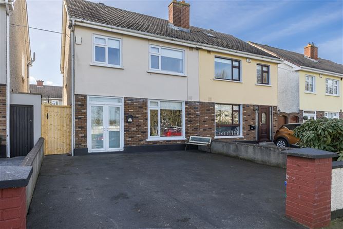 12 Crestfield Park, Whitehall, Dublin 9