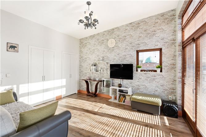 12 32 Cook Street, Christchurch, Dublin 8