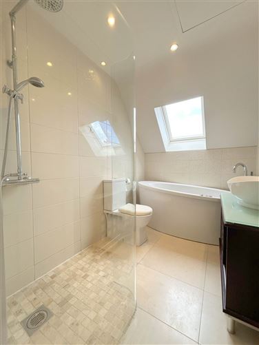 Clóchan, Knocknamana, Clarecastle, Ennis, County Clare