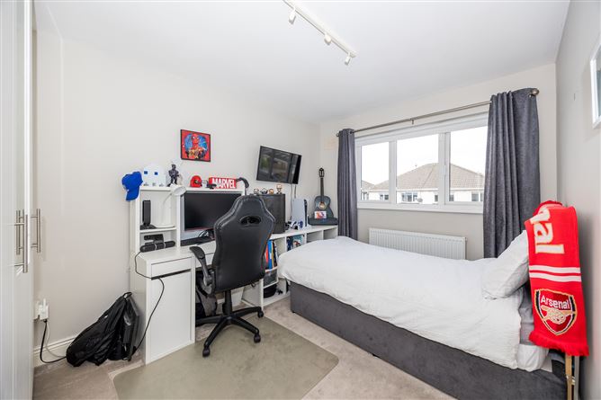 18 Gainsborough Court, Malahide, Malahide,   County Dublin