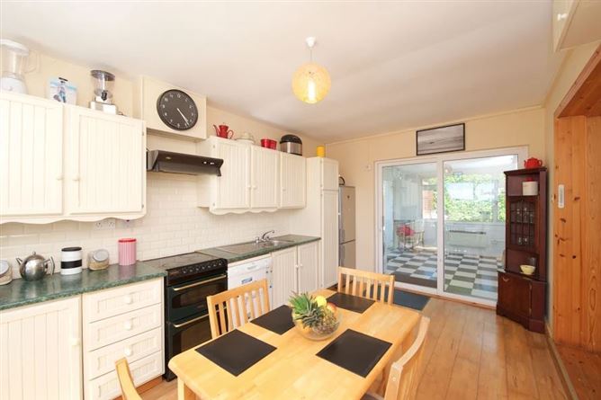 Lahern, Dunderrow, Kinsale, Co. Cork
