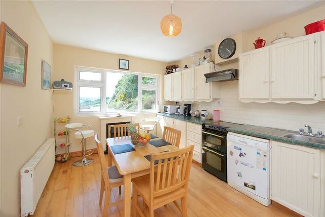 Lahern, Dunderrow, Kinsale, Co. Cork