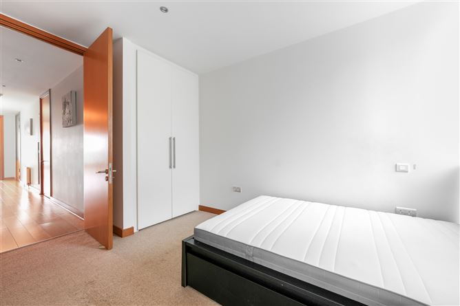 41 Hill Of Down House, Spencer Dock, Dublin 1