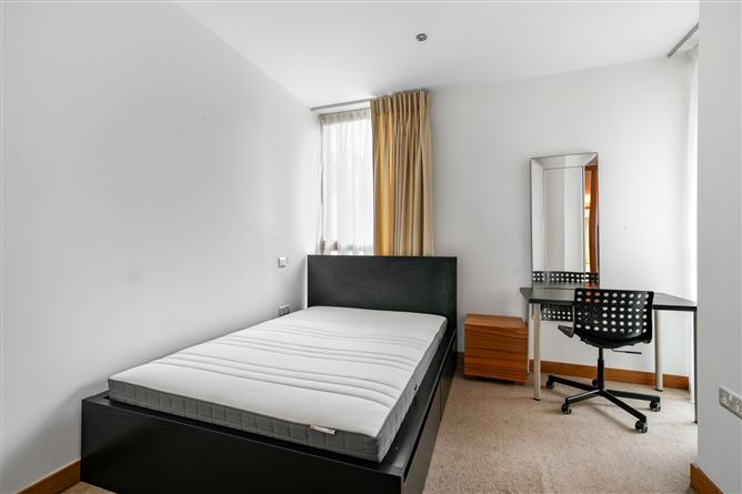 41 Hill Of Down House, Spencer Dock, Dublin 1