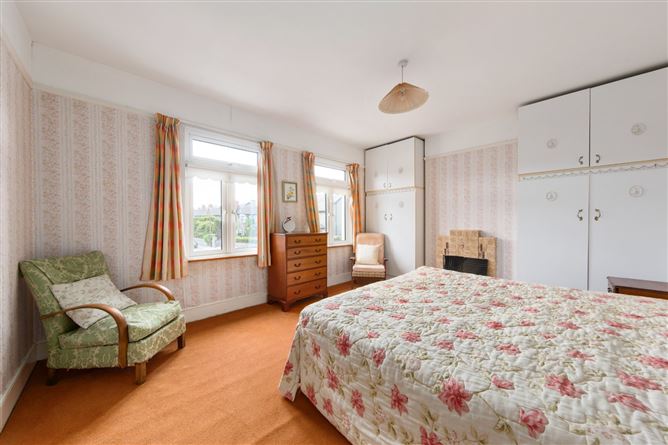 https://photos-a.propertyimages.ie/media/8/0/6/5001608/06629669-9a04-465c-bf67-2707c05f0490_l.jpg