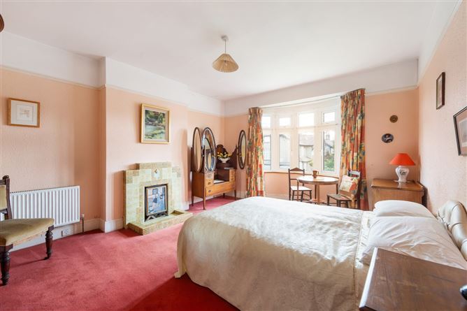 https://photos-a.propertyimages.ie/media/8/0/6/5001608/06629669-9a04-465c-bf67-2707c05f0490_l.jpg