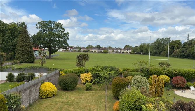 https://photos-a.propertyimages.ie/media/8/0/6/5001608/06629669-9a04-465c-bf67-2707c05f0490_l.jpg