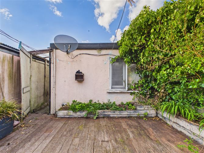 Photo 12 of 21 — 45 Beneavin Road, Glasnevin, Dublin 11
