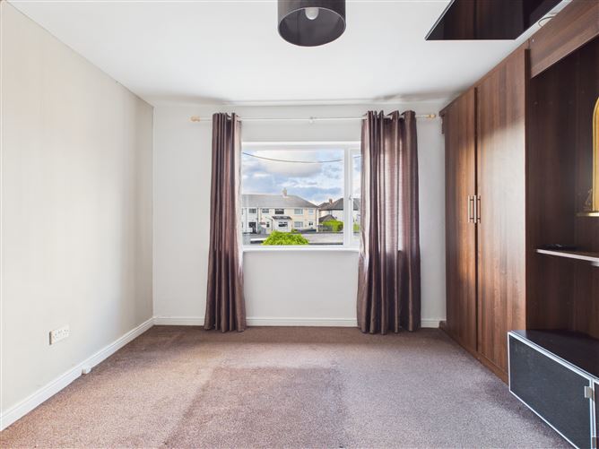 Photo 15 of 21 — 45 Beneavin Road, Glasnevin, Dublin 11