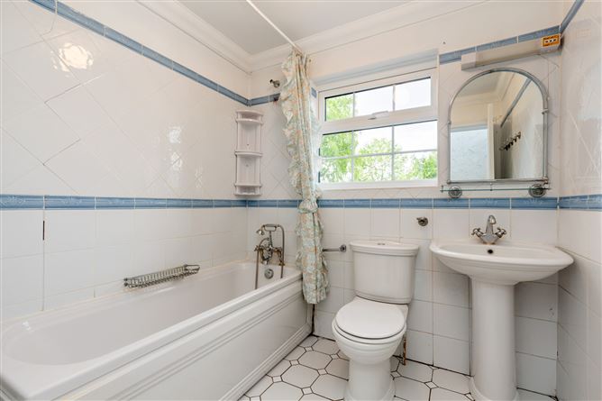 Photo 14 of 34 — Hinchogue Cottage, Golf Lane, Carrickmines, Dublin 18