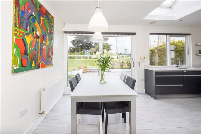 https://photos-a.propertyimages.ie/media/8/0/6/5008608/20332e2f-26cd-4e6d-aefb-ac26835078da_l.jpg