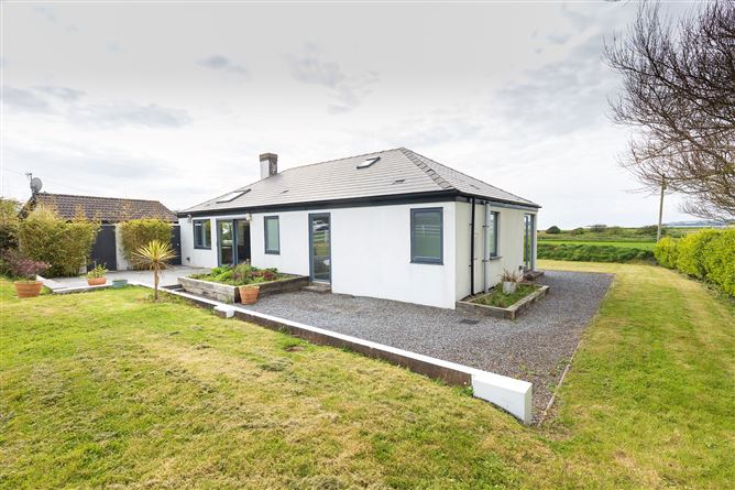 https://photos-a.propertyimages.ie/media/8/0/6/5008608/20332e2f-26cd-4e6d-aefb-ac26835078da_l.jpg