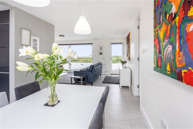 https://photos-a.propertyimages.ie/media/8/0/6/5008608/20332e2f-26cd-4e6d-aefb-ac26835078da_l.jpg