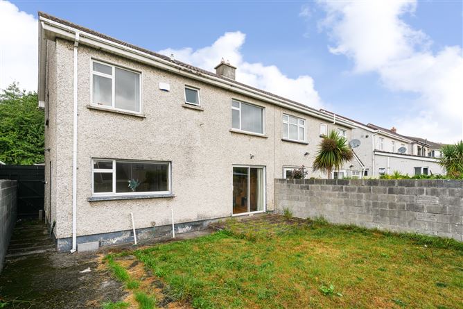 Photo 29 of 31 — 3 Keadeen Avenue, Walkinstown, Dublin 12