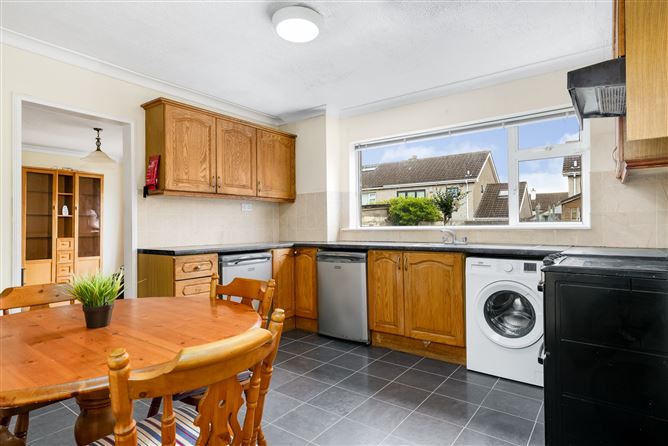 Photo 12 of 31 — 3 Keadeen Avenue, Walkinstown, Dublin 12