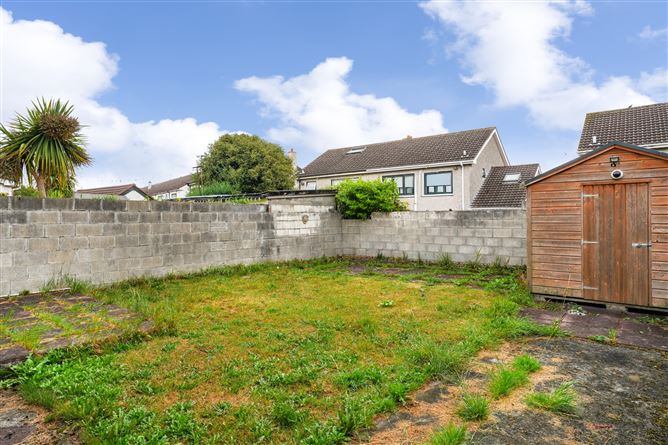 Photo 27 of 31 — 3 Keadeen Avenue, Walkinstown, Dublin 12