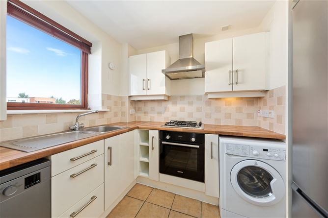 62 Castlegate Way, Adamstown, Lucan, Co. Dublin