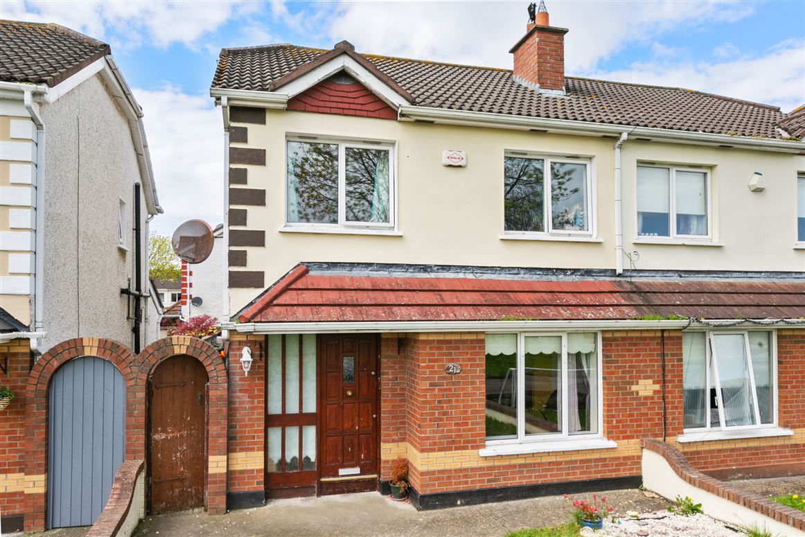 21 Earlsfort Park, Lucan, Co.Dublin Sherry FitzGerald Lucan 4697708