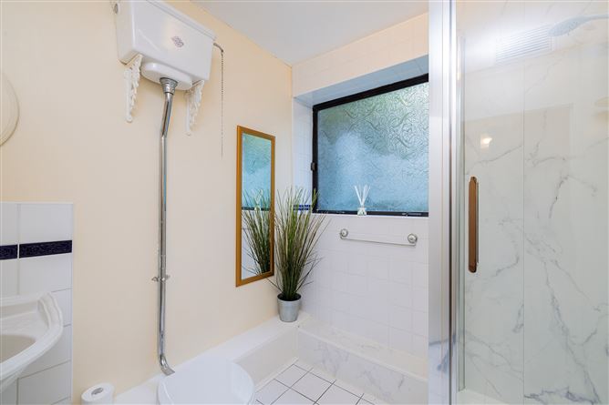 6 Hillcrest Court, Griffith Avenue, Glasnevin, Dublin 9