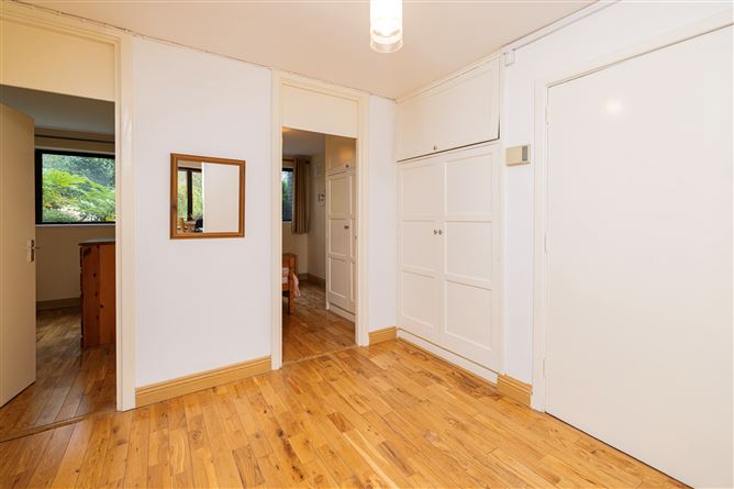 6 Hillcrest Court, Griffith Avenue, Glasnevin, Dublin 9
