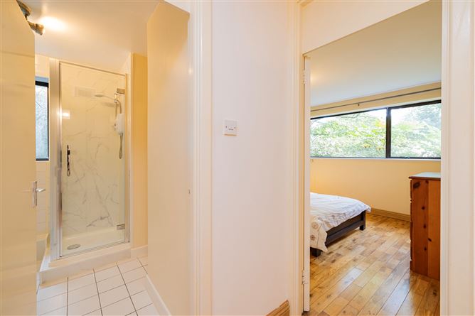 6 Hillcrest Court, Griffith Avenue, Glasnevin, Dublin 9