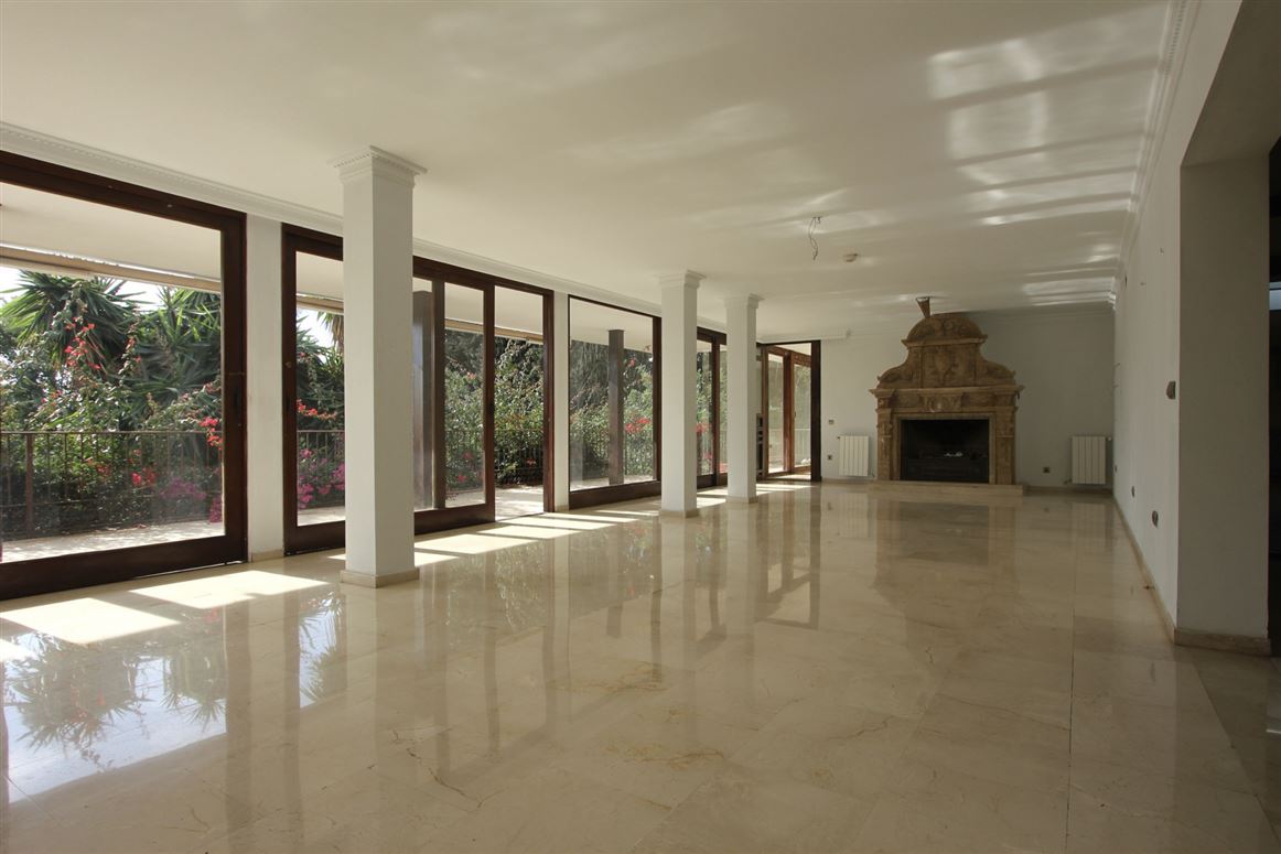 Spain, Marbella, Marbella Golden Mile - COSTA-00774P