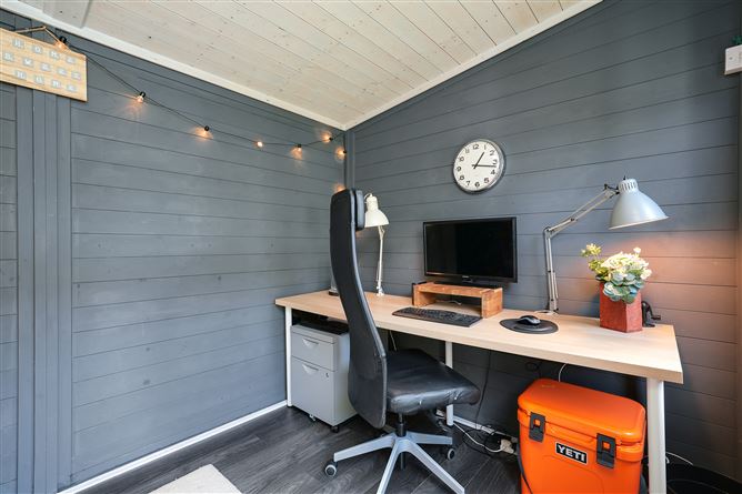 14 Riverside Drive, Palmerstown, Dublin 20, 