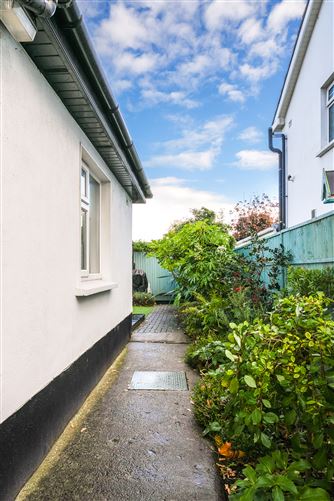 14 Riverside Drive, Palmerstown, Dublin 20, 