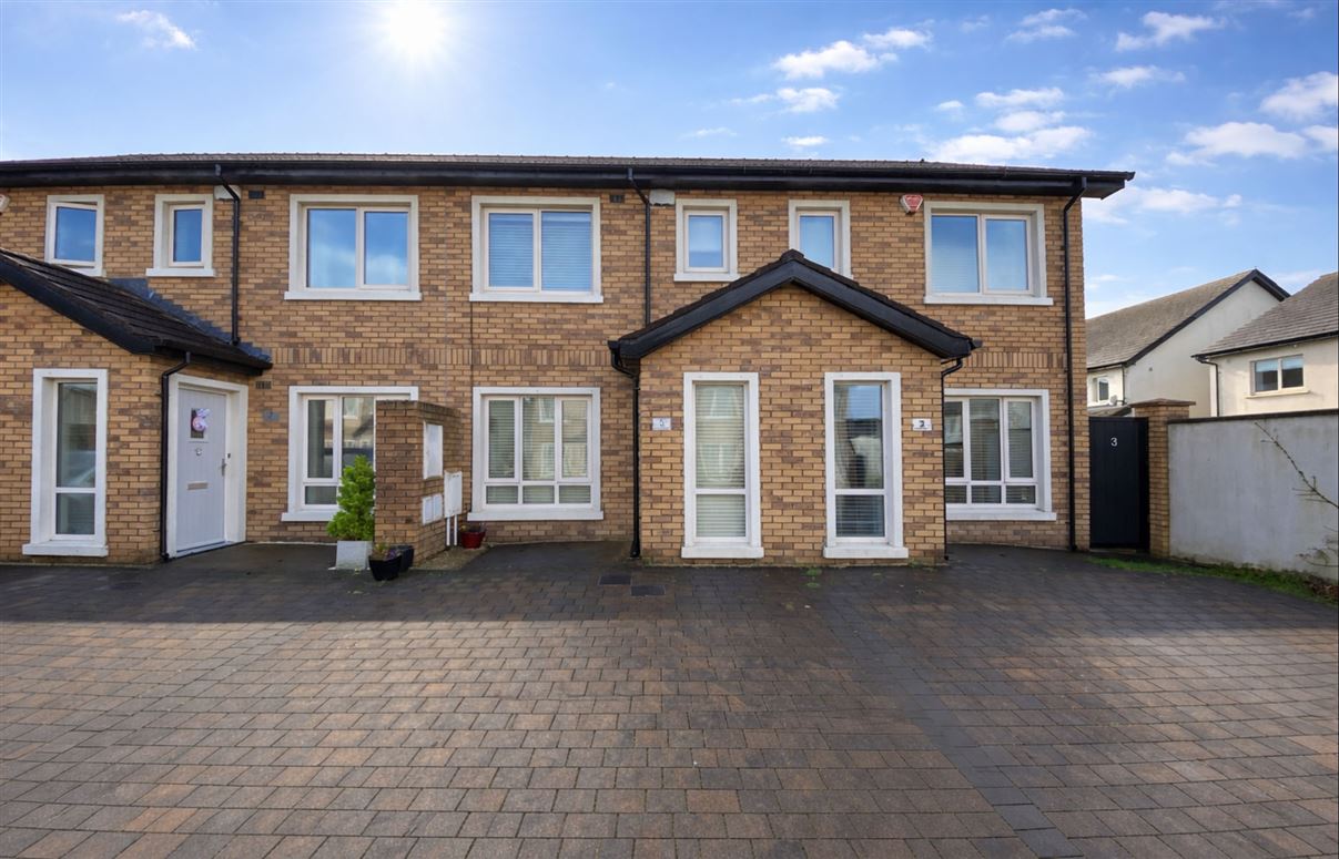 5 Cois Glaisin Court, Johnstown, Navan, Meath