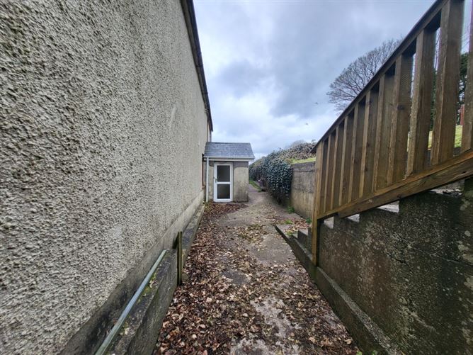The Farmhouse, Sleaveen East, Macroom, Cork