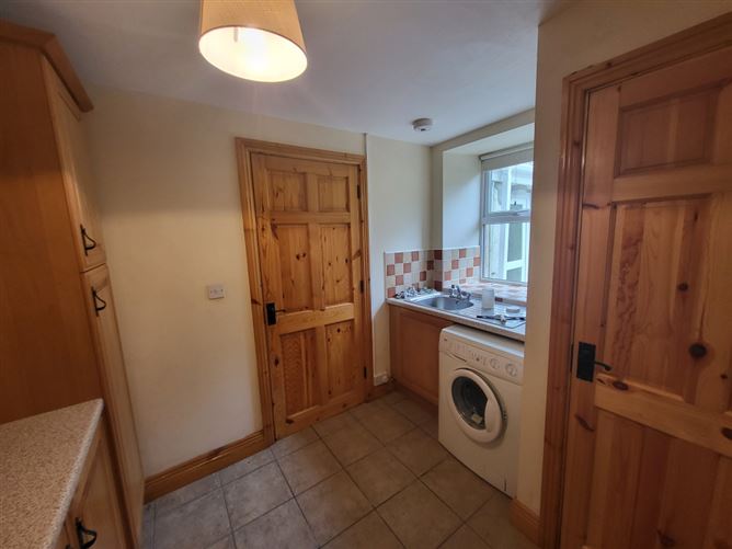 The Farmhouse, Sleaveen East, Macroom, Cork