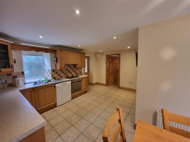 The Farmhouse, Sleaveen East, Macroom, Cork