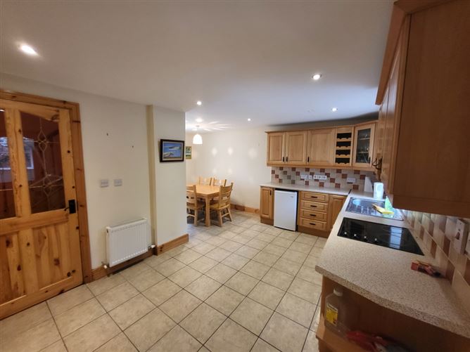 The Farmhouse, Sleaveen East, Macroom, Cork