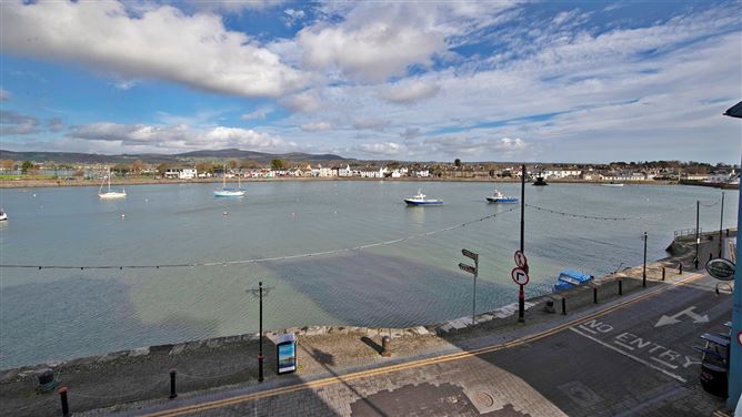 10 Castle House, Davitt's Quay, Dungarvan, Co. Waterford