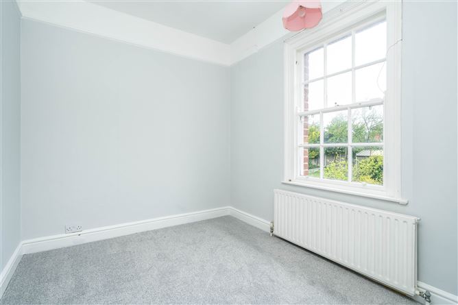 27 Whitethorn Road, Clonskeagh, Clonskeagh, Dublin 14