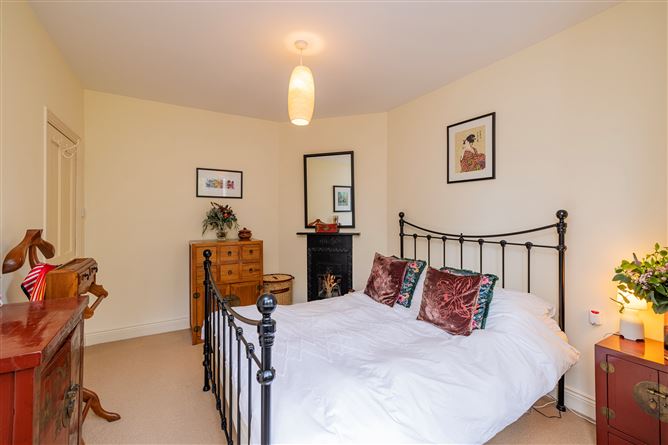 5 MANNIX ROAD, Glasnevin, Dublin 9