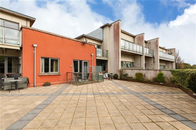 23 The Village, Enniskerry Road, Stepaside, Dublin 18
