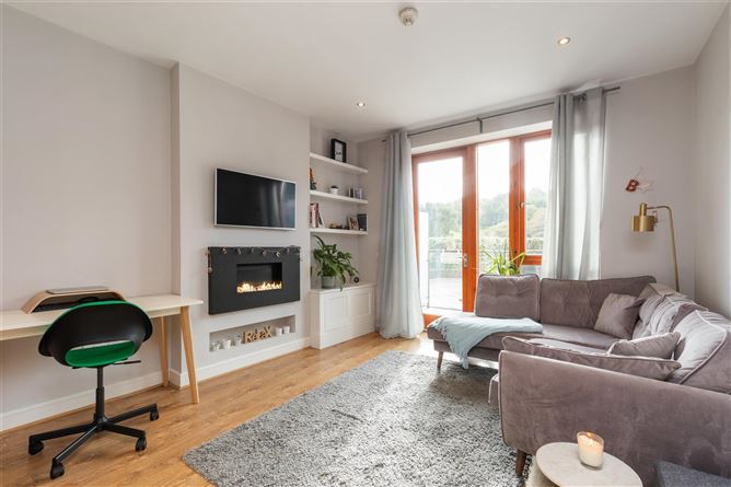 23 The Village, Enniskerry Road, Stepaside, Dublin 18