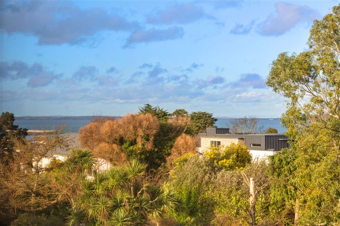 68 Springhill Park, Killiney, Co. Dublin