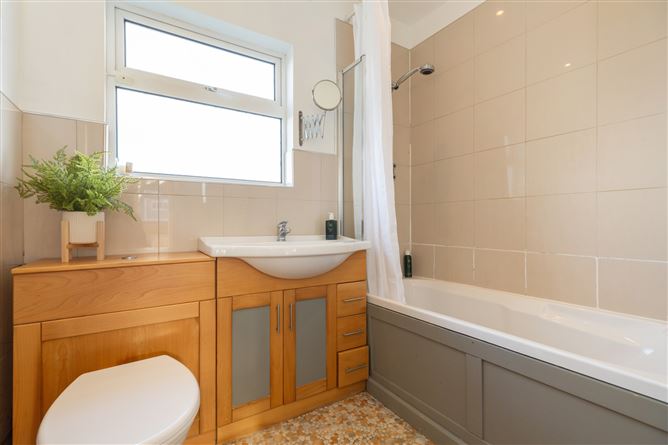 68 Springhill Park, Killiney, Co. Dublin