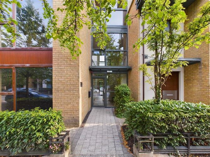 37 Castlegate Way, Adamstown, Lucan, Dublin