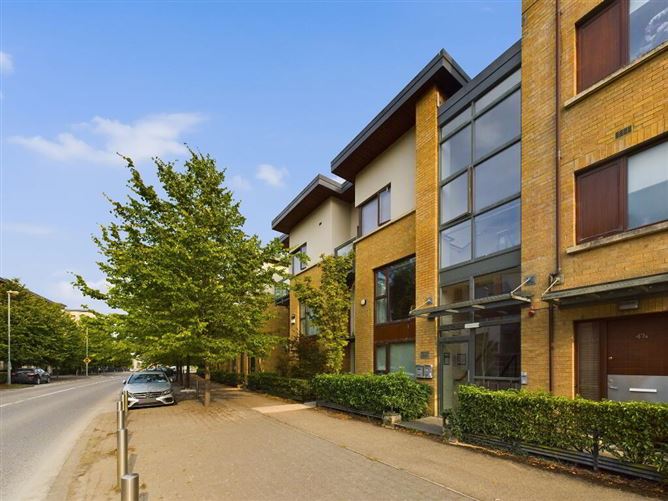 37 Castlegate Way, Adamstown, Lucan, Dublin