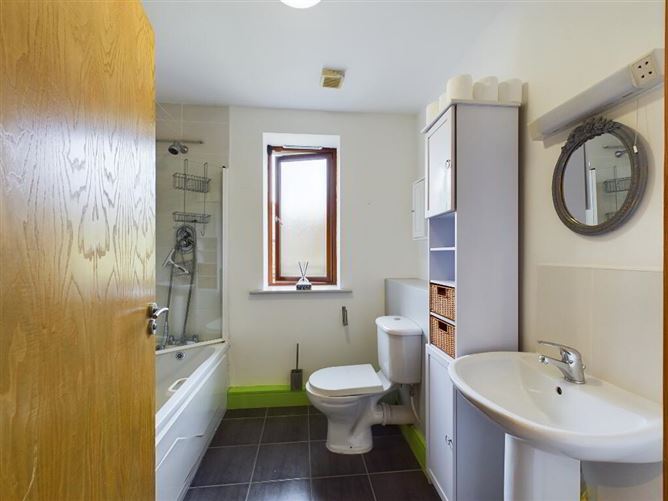37 Castlegate Way, Adamstown, Lucan, Dublin