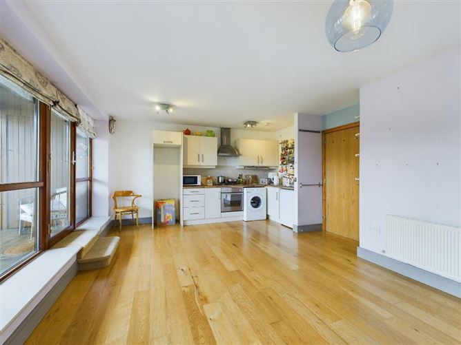 37 Castlegate Way, Adamstown, Lucan, Dublin