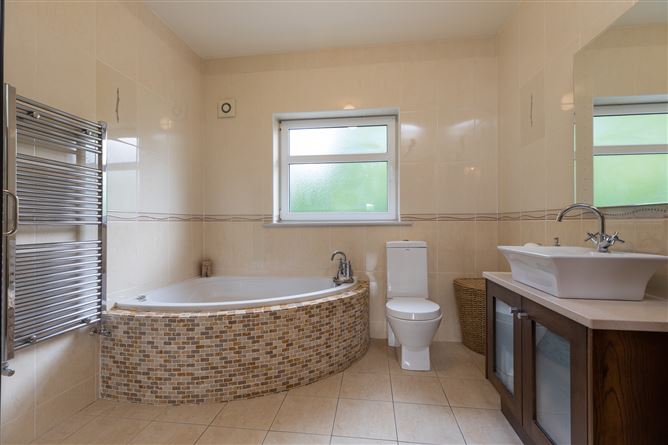 No. 28 Slaney Woods, Park, Wexford Town, Wexford