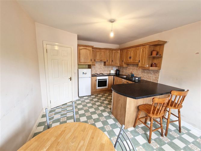 No. 1, 2 & 3 Powers Apartments, Kilrush Road, Kildysart, Co. Clare