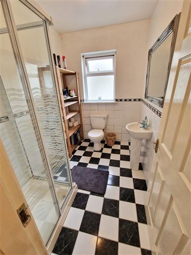 No. 1, 2 & 3 Powers Apartments, Kilrush Road, Kildysart, Co. Clare